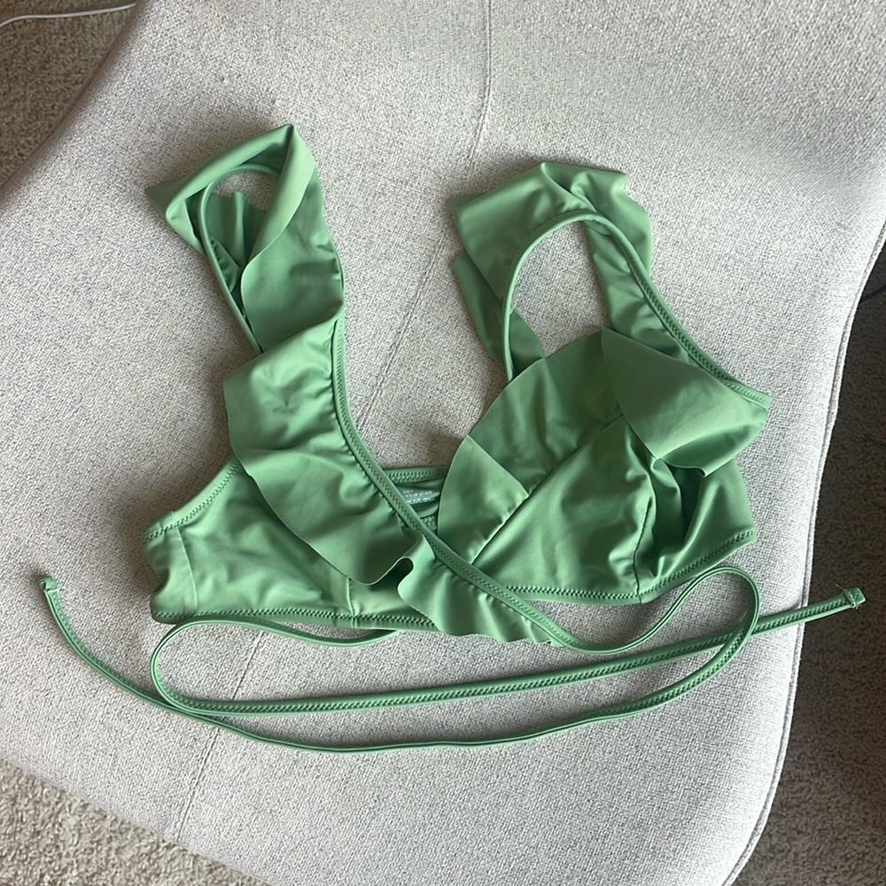 Green Strappy Aerie Ruffle Bikini Top Size Small